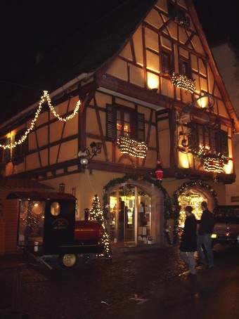 Lumires de Nol en Alsace,  Eguisheim